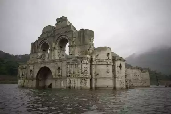 A forgotten 400-year old church has emerged from receding waters in Mexico
